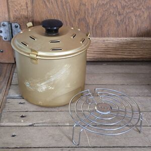 Rival Crock Pot Slow Cooker Bread & Cake Bake Warmer & Insert  5 3/4"w X 6"h